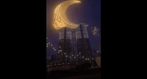 استقبال لاکچری دبی از ماه رمضان با نمایش پهپادها