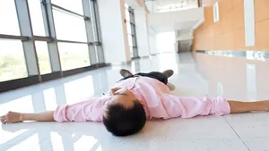 آیا سیاهی رفتن چشم هنگام برخاستن، مقدمه «سنکوب» است؟ (فیلم)