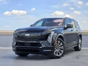 کادیلاک ۲۰۲۶ آمریکایی در خیابان فرشته تهران!