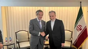 تماس مدیرکل آژانس بین‌المللی انرژی اتمی با عراقچی