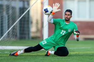 سیو تماشایی حسینی مقابل الاهلی دوحه در دقیقه ۲۵