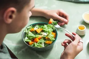 نکات مهم تغذیه‌ای در سن رشد نوجوانان