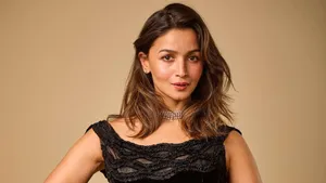 ستاره مشهور هندی با استایلی لوکس در مراسم بفتا ۲۰۲۶