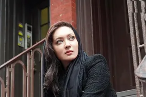 سال 73؛ نیکی کریمی در پشت صحنه پنجمین فیلم اش (عکس)