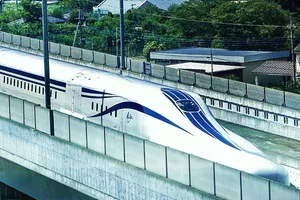 لحظاتی سوار سریع‌ترین قطار ژاپن شوید/حداکثر تاخیر: ۱.۶ دقیقه! (فیلم)