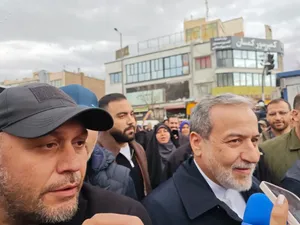 عراقچی، در راهپیمایی ۲۲ بهمن: حمایت مردمی، رمز قدرت ایران در مذاکرات بین‌المللی